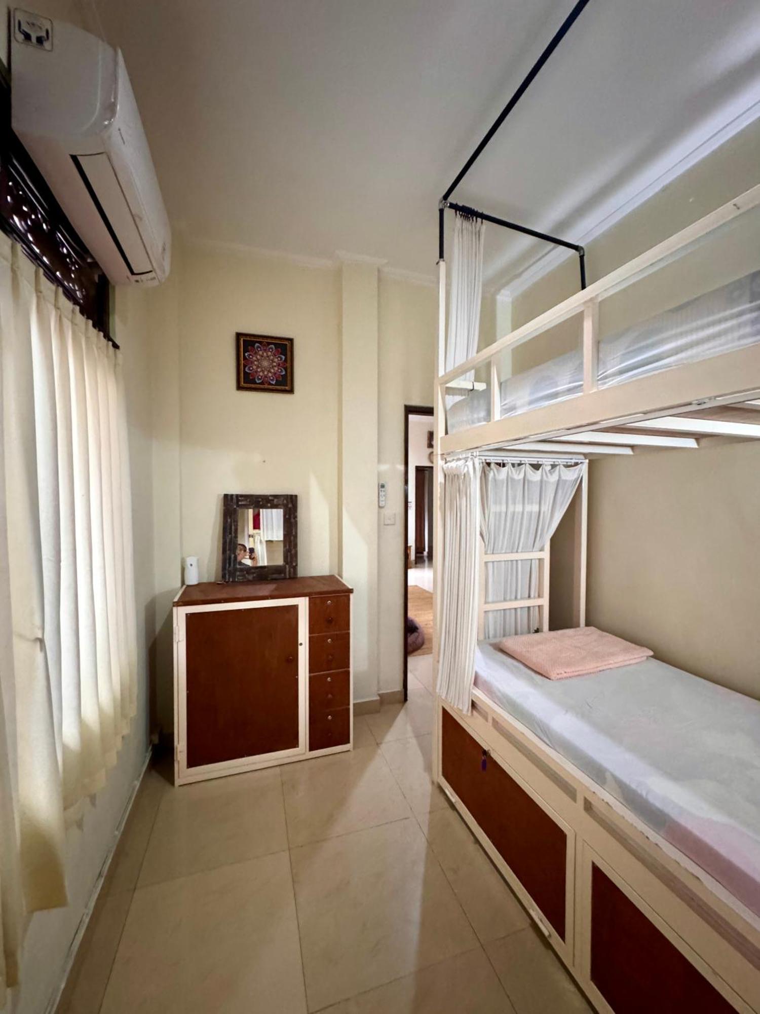 Nua House Hostel Ubud  Exterior photo